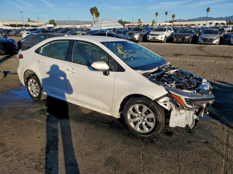 Фото 4 - TOYOTA COROLLA