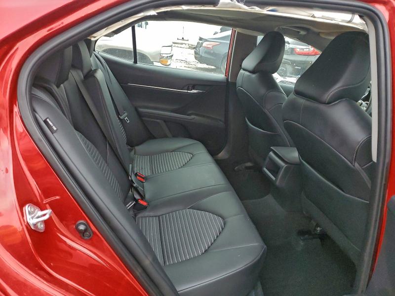 Фото 10 - TOYOTA CAMRY