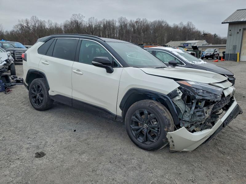 Фото 4 - TOYOTA RAV4