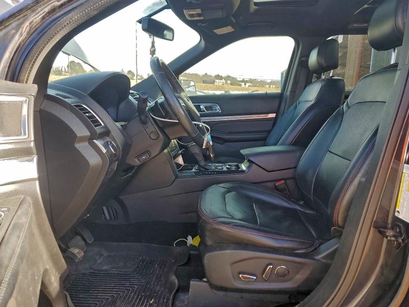 Фото 7 - FORD EXPLORER