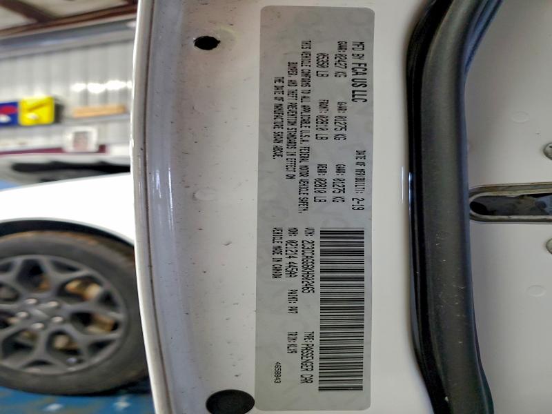 Фото 12 - CHRYSLER 300