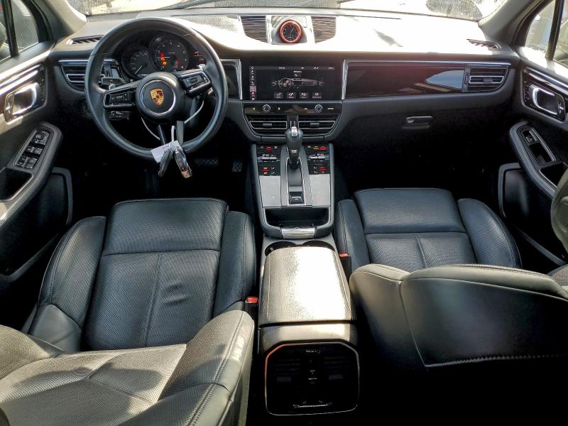 Фото 8 - PORSCHE MACAN