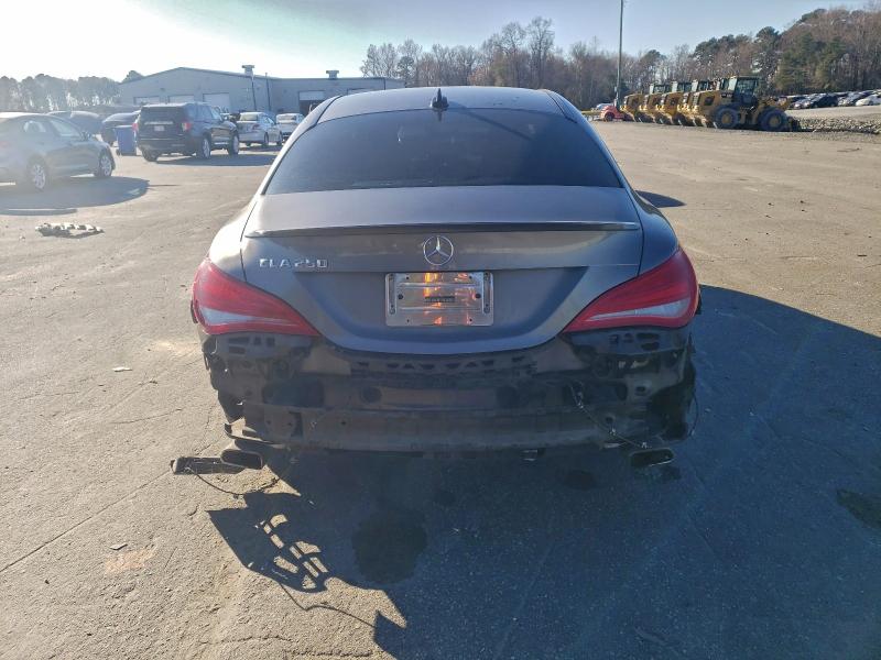 Фото 6 - MERCEDES-BENZ CLA-CLASS