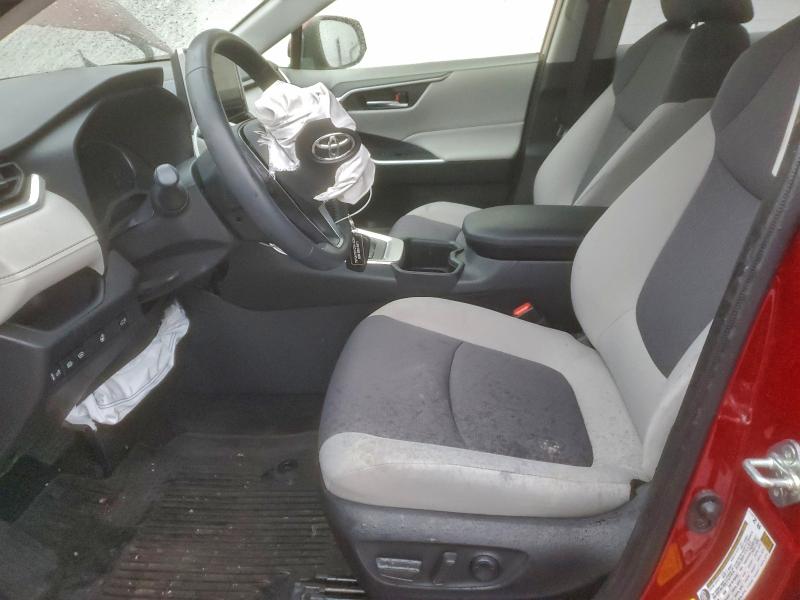 Фото 7 - TOYOTA RAV4