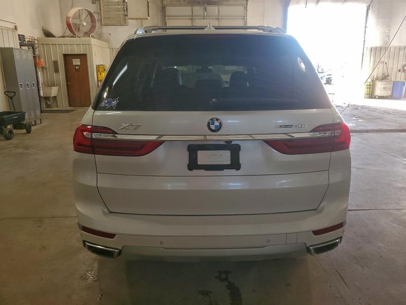 Фото 6 - BMW X7