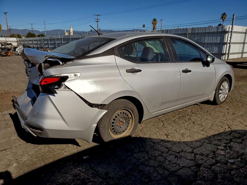 Фото 3 - NISSAN VERSA