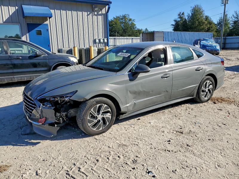 Фото 1 - HYUNDAI SONATA