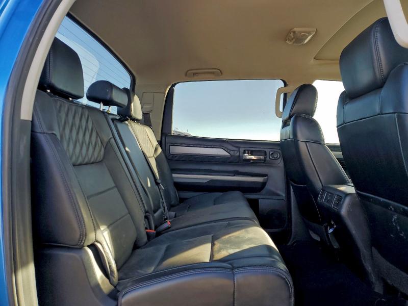 Фото 10 - TOYOTA TUNDRA