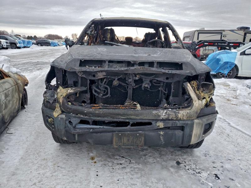 Фото 5 - TOYOTA TUNDRA