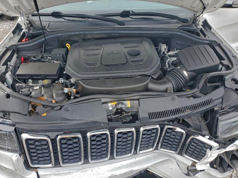 Фото 12 - JEEP GRAND CHER