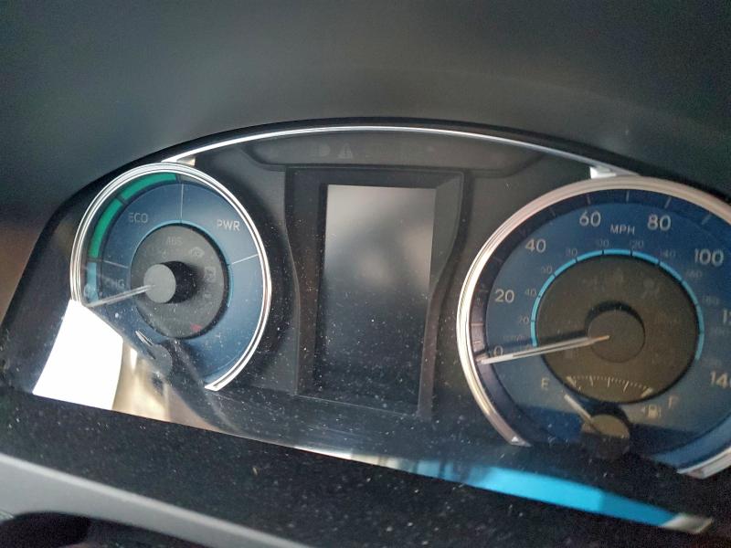 Фото 9 - TOYOTA CAMRY