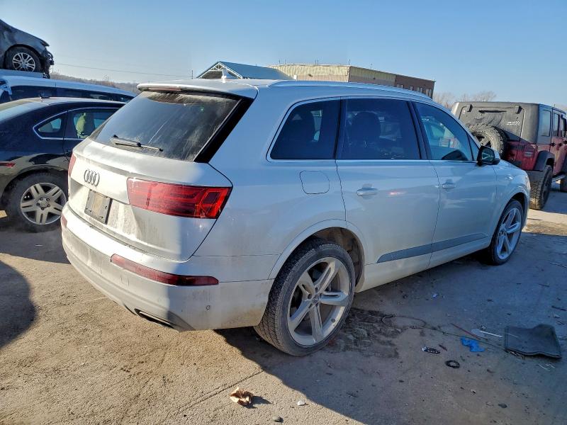 Фото 3 - AUDI Q7