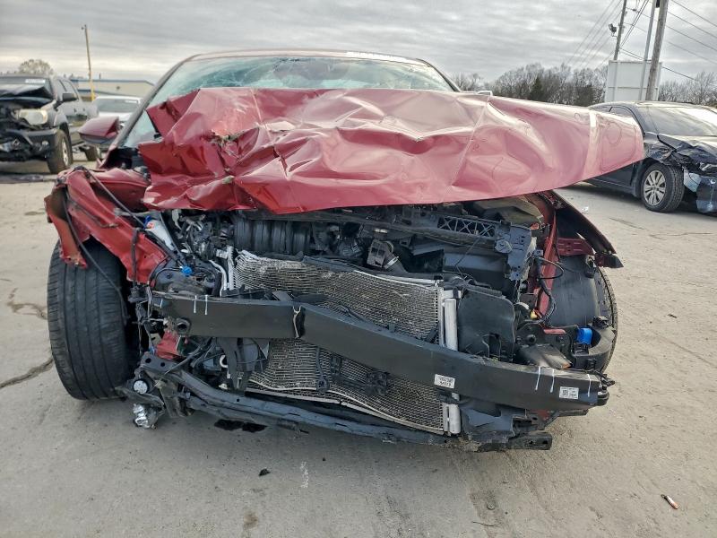 Фото 5 - HYUNDAI ELANTRA