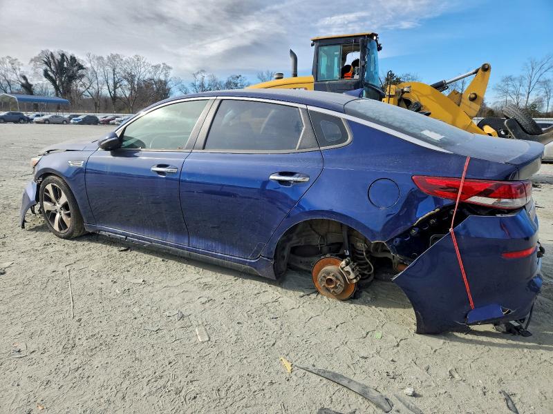 Фото 2 - KIA OPTIMA