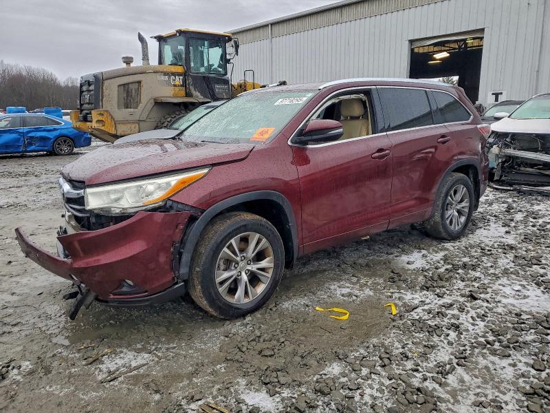 Фото 1 - TOYOTA HIGHLANDER