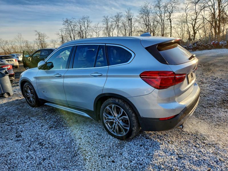 Фото 2 - BMW X1