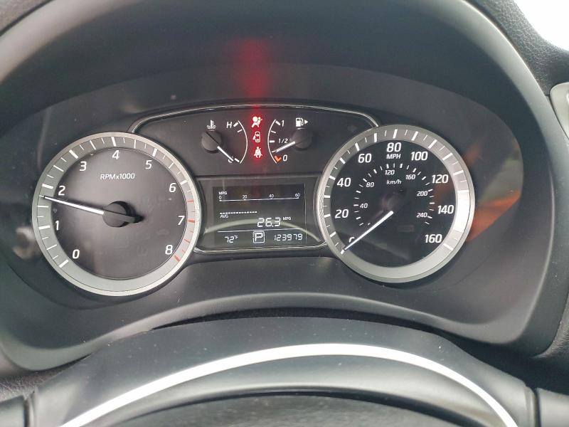 Фото 9 - NISSAN SENTRA