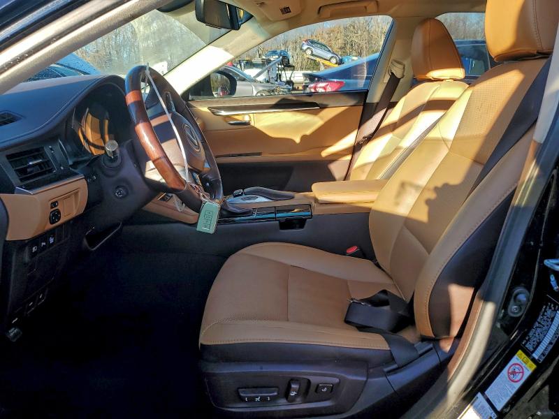 Фото 7 - LEXUS ES350