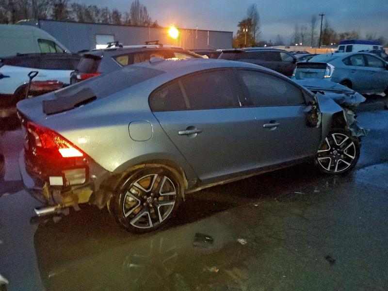 Фото 3 - VOLVO S60