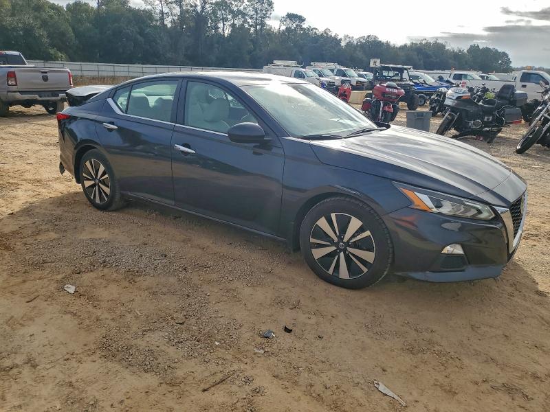 Фото 4 - NISSAN ALTIMA