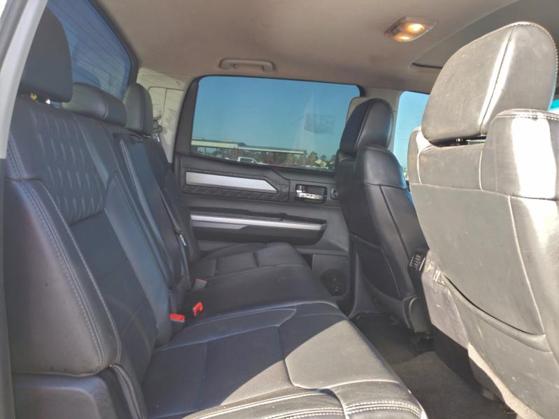 Фото 11 - TOYOTA TUNDRA