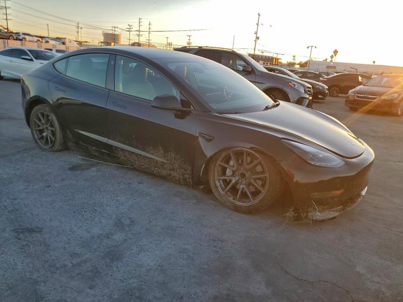 Фото 4 - TESLA MODEL 3