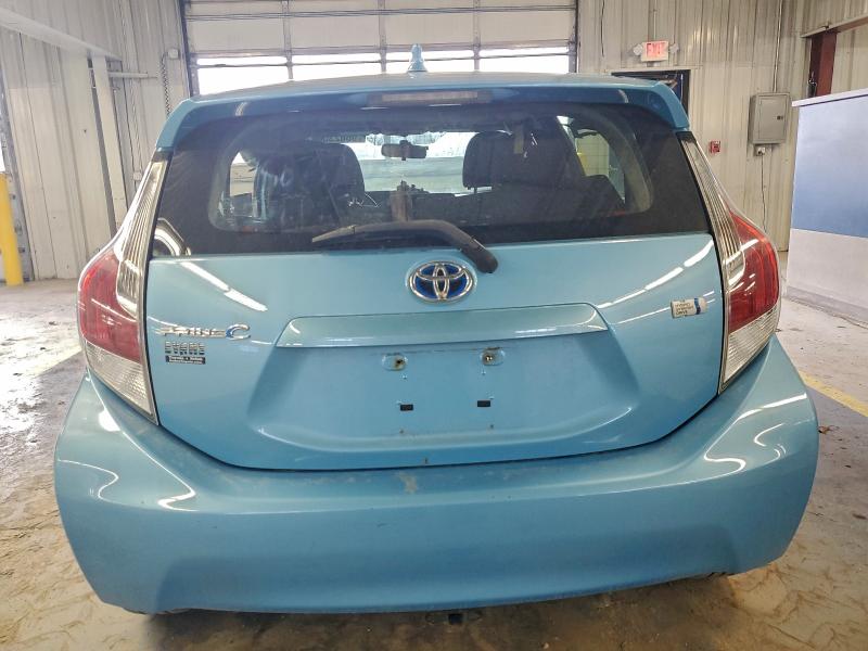 Фото 6 - TOYOTA PRIUS