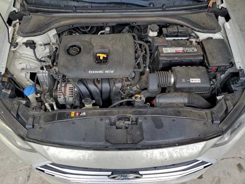 Фото 11 - HYUNDAI ELANTRA