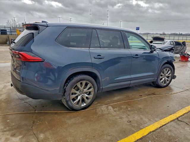 Фото 3 - TOYOTA GRAND HIGH