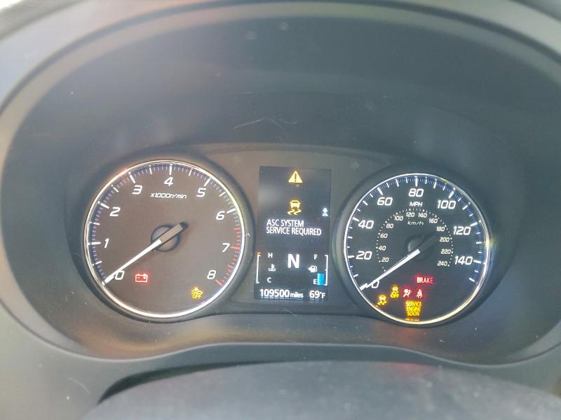 Фото 9 - MITSUBISHI OUTLANDER