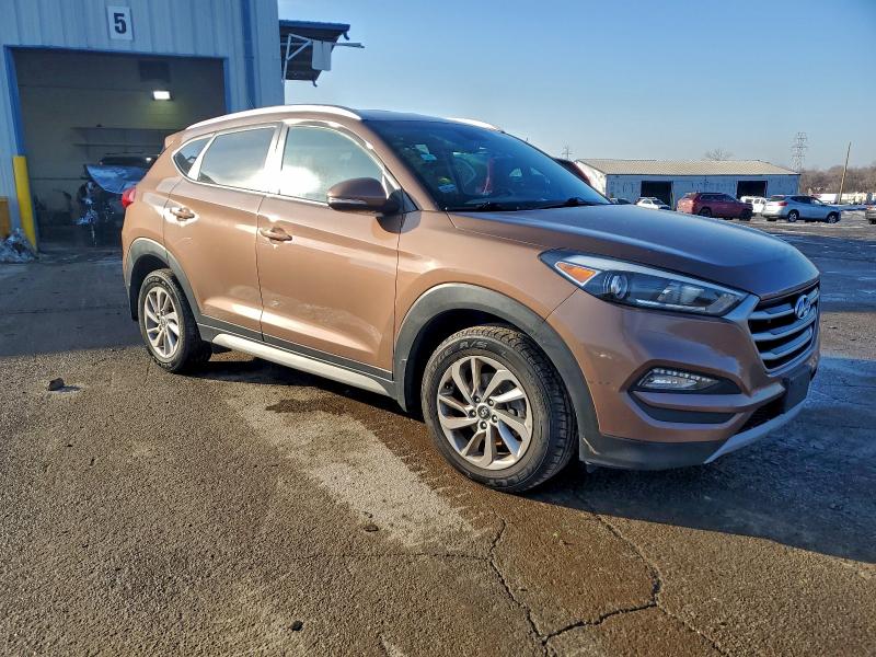 Фото 4 - HYUNDAI TUCSON