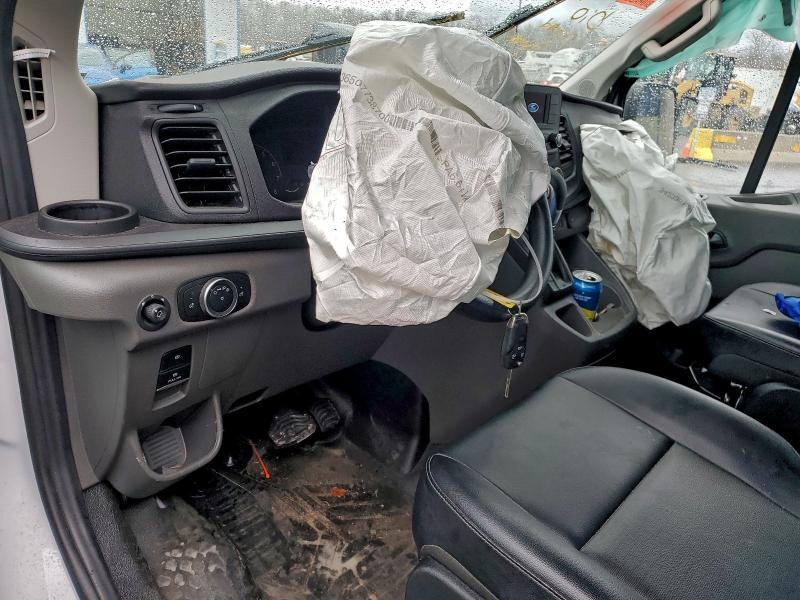 Фото 8 - FORD TRANSIT