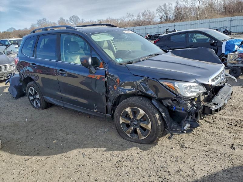 Фото 4 - SUBARU FORESTER