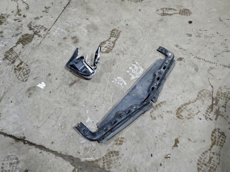 Фото 13 - CHEVROLET EQUINOX