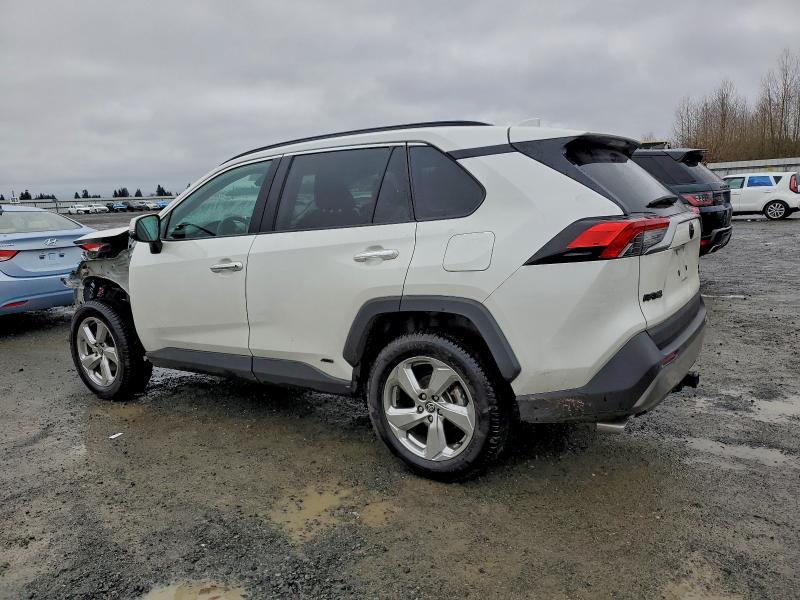 Фото 2 - TOYOTA RAV4