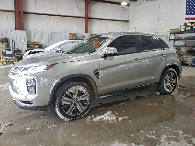 Фото 1 - MITSUBISHI OUTLANDER