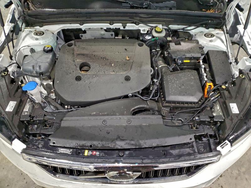 VOLVO XC40 CORE 2025 VIN YV4L12UJ5S2576650