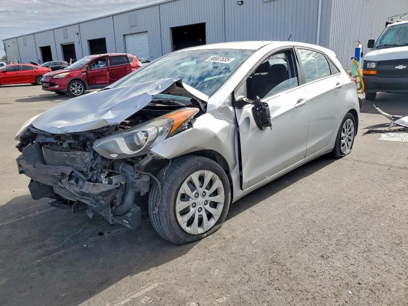 Фото 1 - HYUNDAI ELANTRA