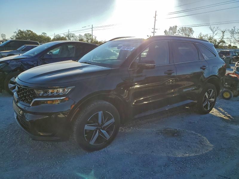 Фото 1 - KIA SORENTO