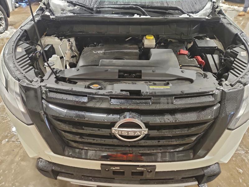 Фото 12 - NISSAN PATHFINDER