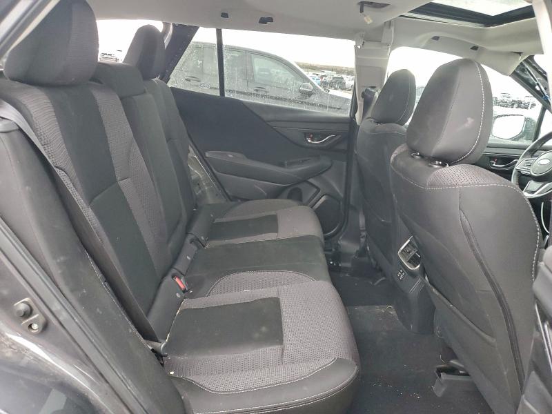 Фото 10 - SUBARU OUTBACK