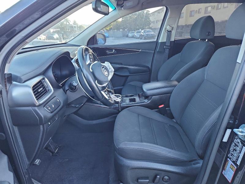 Фото 7 - KIA SORENTO