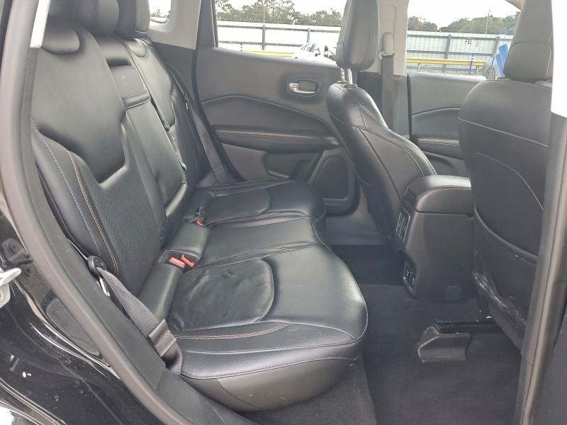 Фото 11 - JEEP COMPASS