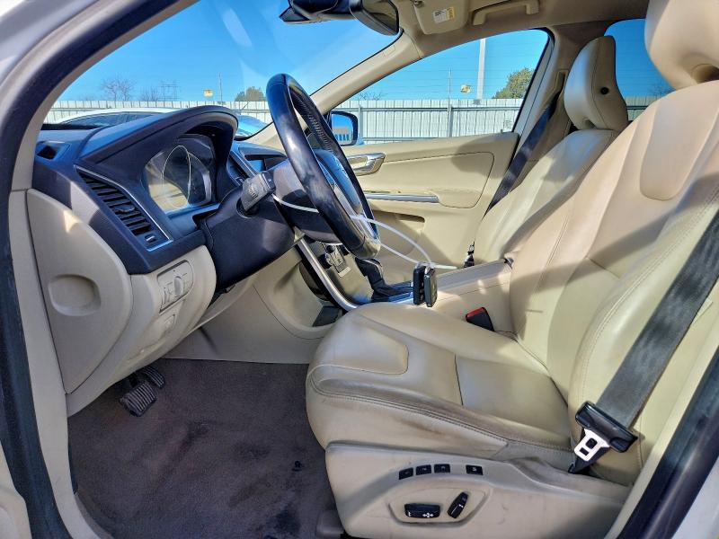 Фото 7 - VOLVO XC60