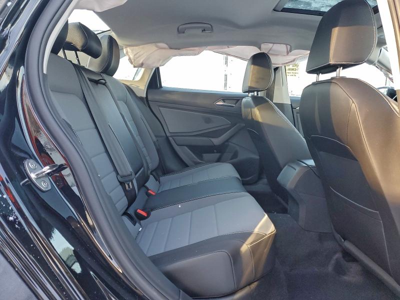 Фото 10 - VOLKSWAGEN JETTA