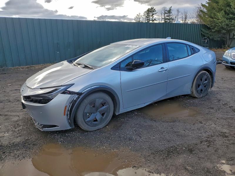 Фото 1 - TOYOTA PRIUS