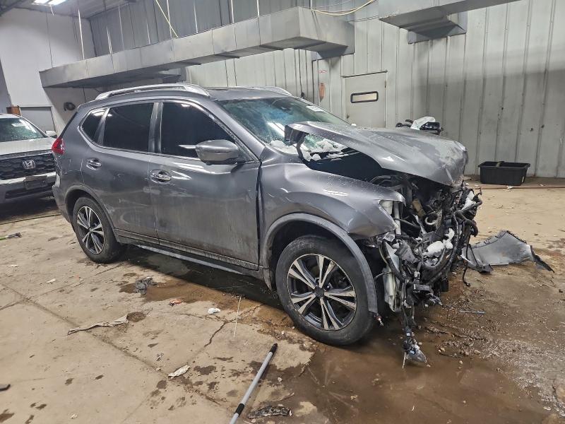 Фото 4 - NISSAN ROGUE