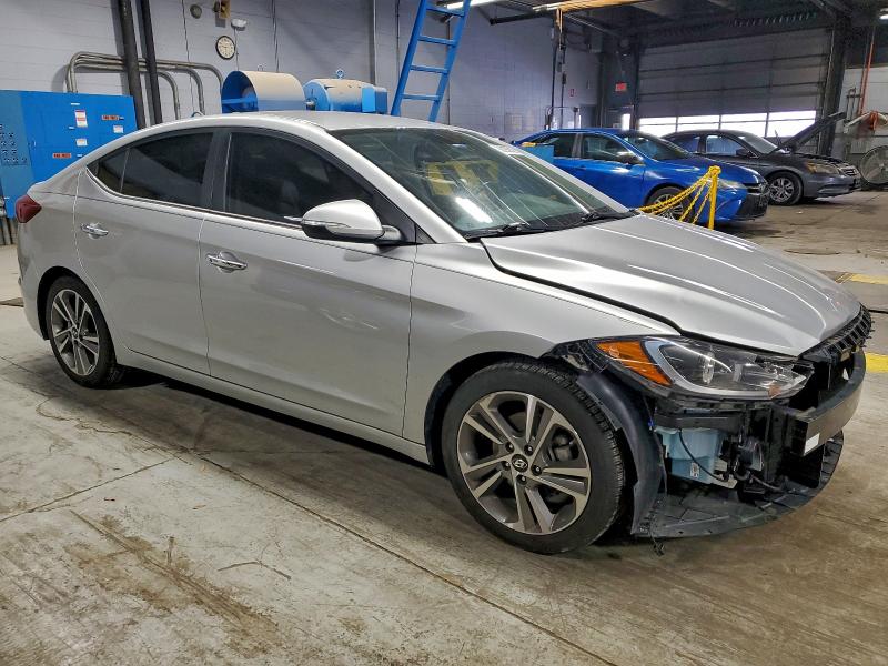 Фото 4 - HYUNDAI ELANTRA