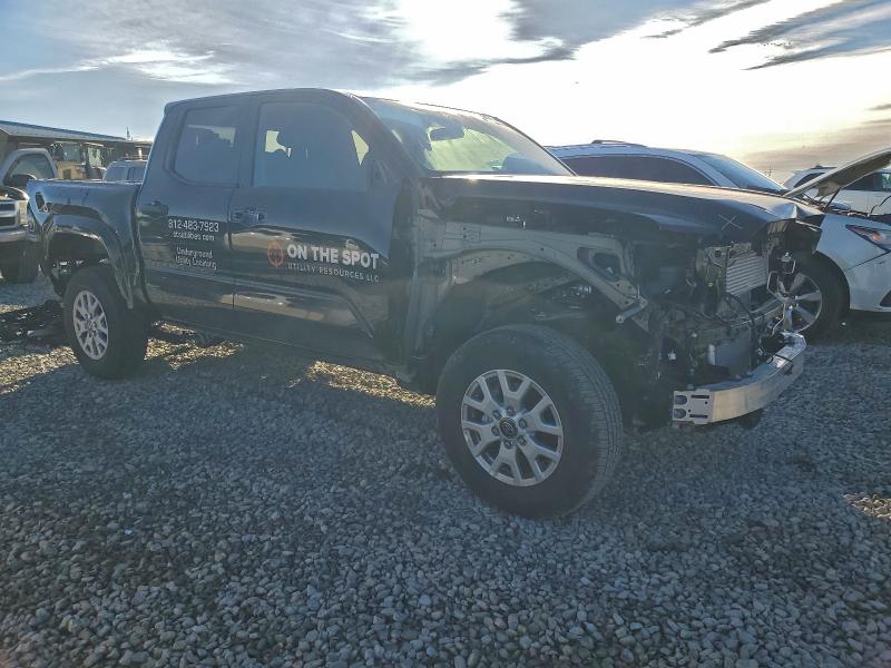 Фото 4 - TOYOTA TACOMA