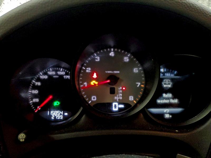 Фото 9 - PORSCHE MACAN